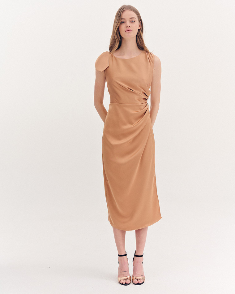 Φόρεμα στενό satin midi